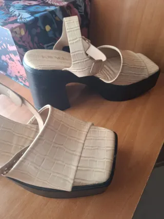 Sandalias Kracs Beige/Negro Talla 39