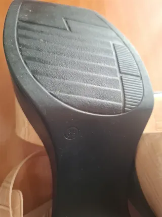 Sandalias Kracs Beige/Negro Talla 39