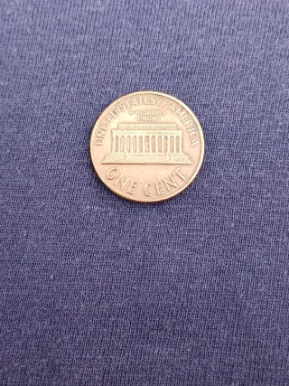 Monedas de colección: 4 centavos y 50 centavos