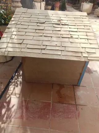 Caseta para perro de madera