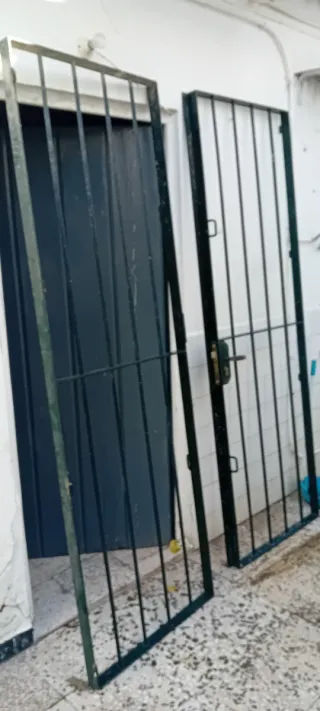 Reja de hierro macizo