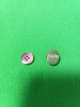 Lote 5, botones surtidos