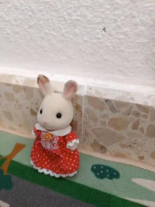 Sylvanian Families niña con vestido LEER DESCRIPCI
