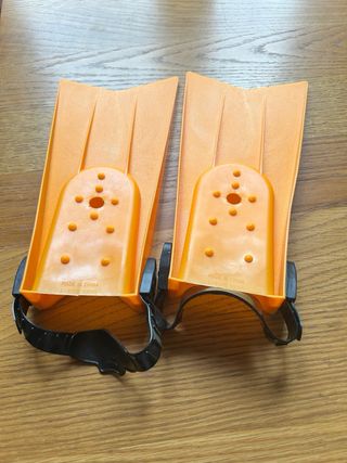 Aletas de natación cortas naranjas