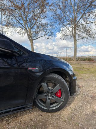 Volkswagen Golf GTI PERFORMANCE 2016