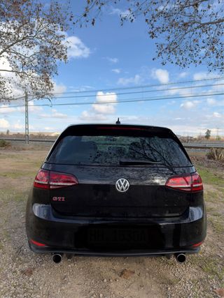 Volkswagen Golf GTI PERFORMANCE 2016