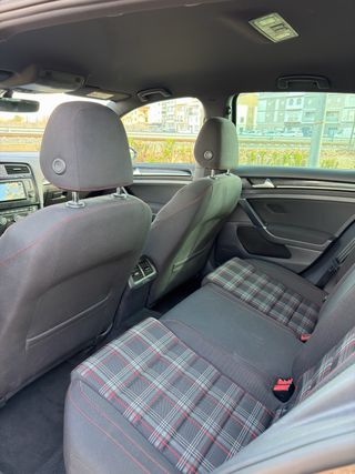 Volkswagen Golf GTI PERFORMANCE 2016