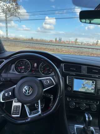 Volkswagen Golf GTI PERFORMANCE 2016
