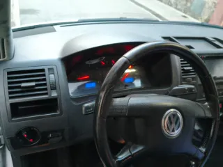 Volkswagen Caravelle 2006