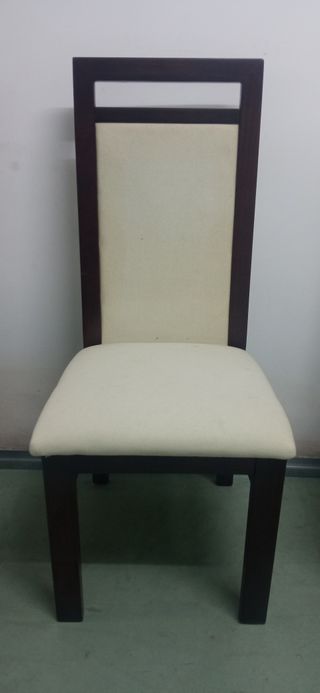 Silla de madera maciza