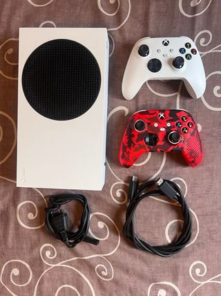 Xbox Series S + Controller Aggiuntivo