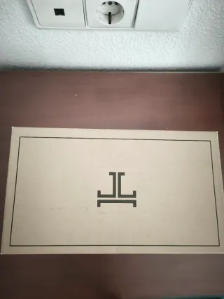 Zapatos de piel Latouche marrones