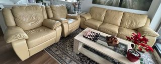 Divano 3 posti + 2 poltrone relax in pelle beige