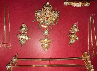 Aderezo niña fallera oro y perlas