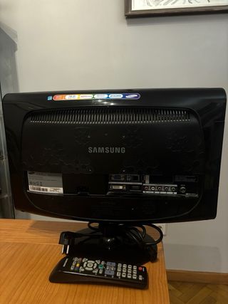 Samsung SyncMaster 2033HD Monitor