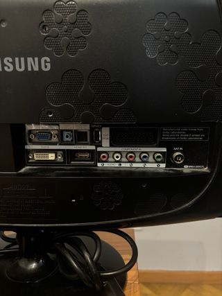 Samsung SyncMaster 2033HD Monitor