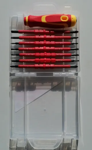 Juego de 8 destornilladores CR-V Profesional