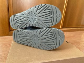 Botas UGG Gris Talla 37