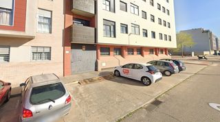 SE ALQUILA PLAZA DE GARAJE – PASEO 11 DE MARZO