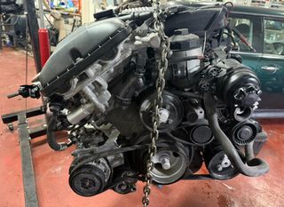 Motor BMW M54b20