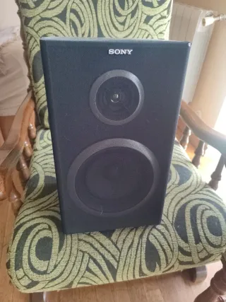 Mini cadena Sony LBT-V82