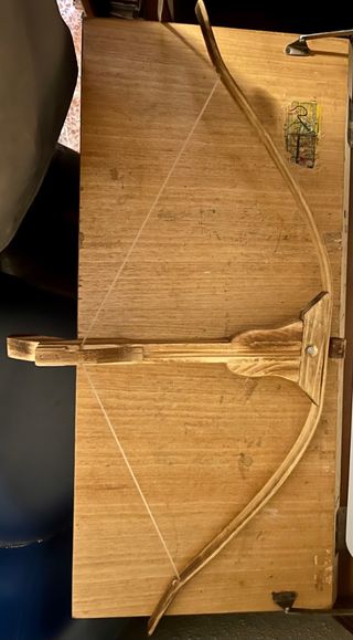 Ballesta de madera para niños