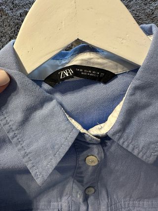 Camisa cropped Zara azul celeste Talla XS