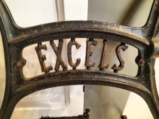 Base Máquina Coser Excels con Pedal