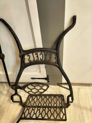 Base Máquina Coser Excels con Pedal