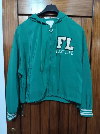 Chaqueta impermeable Bershka