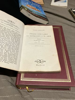 Libro del poeta Vicente Aleixandre