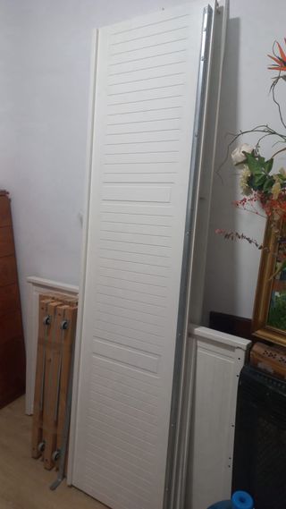 Cama nido de Ikea color blanca con 2 colchones