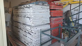 Paneles Encofrado Hormigón de 3x1 metros.