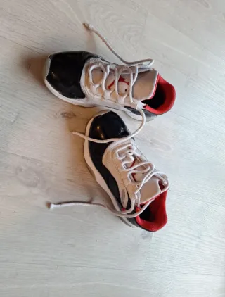 Zapatillas Nike Jordan Talla 37.5