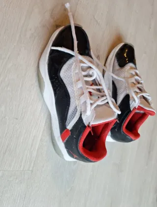 Zapatillas Nike Jordan Talla 37.5