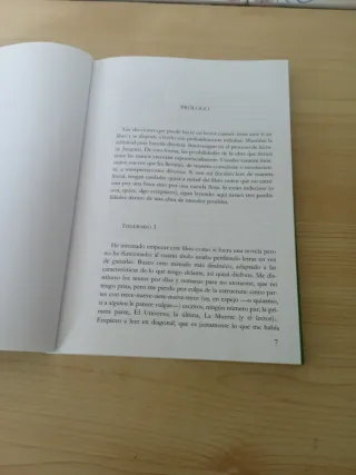 Un verso en una casa enana