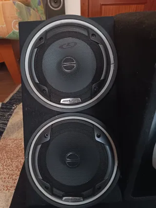 Subwoofer JBL y Amplificador Coche