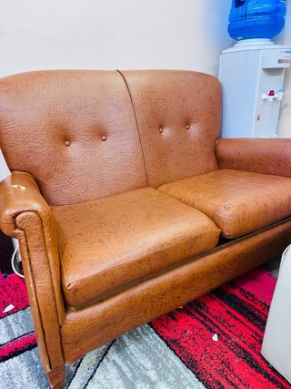 Sofá de 2 plazas en piel sintética