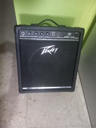 Amplificador Bajo Peavey Minx 110