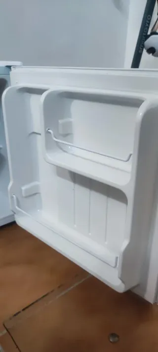 Mini nevera frigorifico.Cecotec Minibar GrandCoole