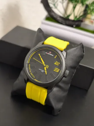 Reloj Naviforce Negro y Amarillo