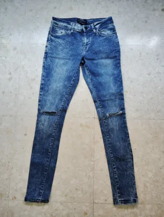 Pantalón vaquero Bershka Super Skinny Fit
