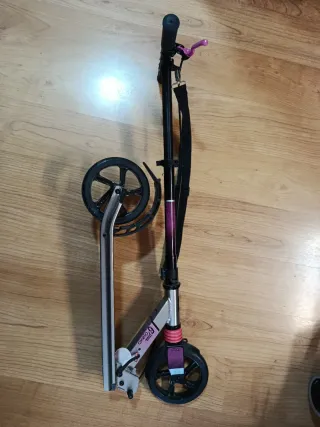 Patinete oxelo mid 9 color lila.