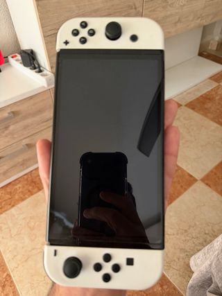 Nintendo Switch OLED Blanca y Negra