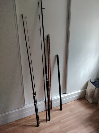 3 Cañas de Pesca Río, redes trampa y zalabar daiwa