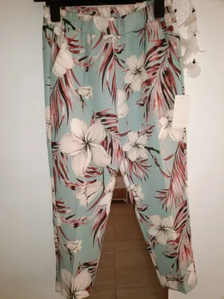 Pantalón de vestir estampado floral