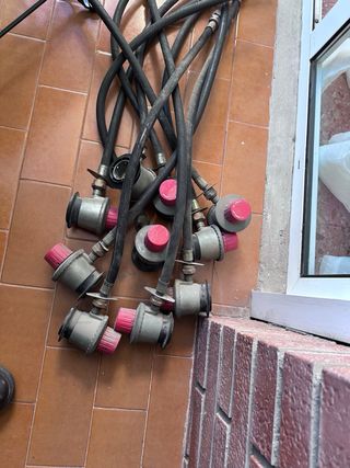 Reguladores de gas propano con latiguillos