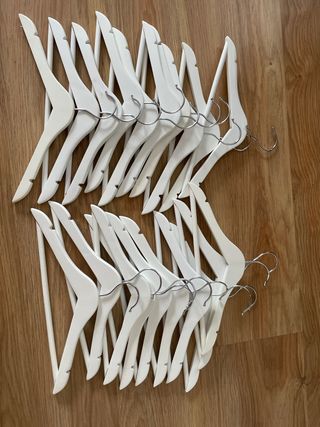 Lote 20 Perchas Madera Blancas Niños