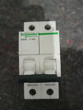 Interruptor Merlin Gerin C60N 50A.magneto térmico