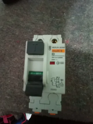 Interruptor Merlin Gerin C60N 50A.magneto térmico